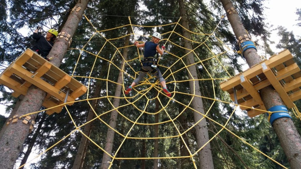 Pohádkové Krkonoše: Razítka, výlety a dobrodružství pro děti po celý rok