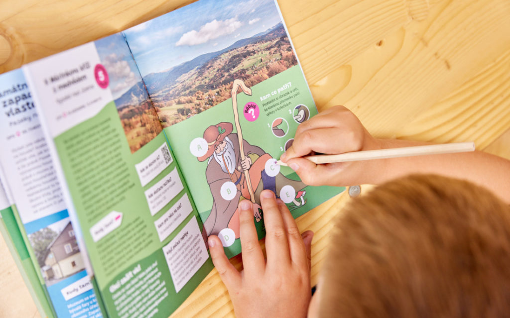 Pohádkové Krkonoše: Razítka, výlety a dobrodružství pro děti po celý rok