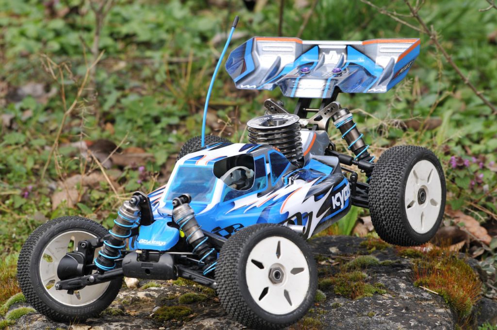 Jak vybrat RC auto pro začátečníky: Přehled typů, rozdílů a praktické rady