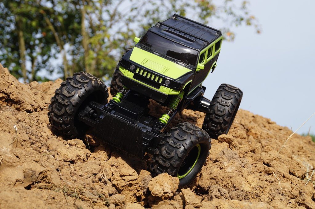 Jak vybrat RC auto pro začátečníky: Přehled typů, rozdílů a praktické rady